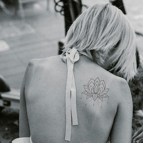 Lotus tatoeage