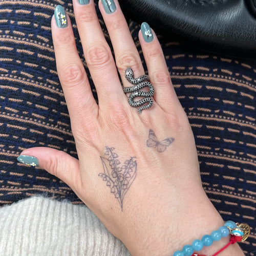 Lelietje-van-dalen tattoo