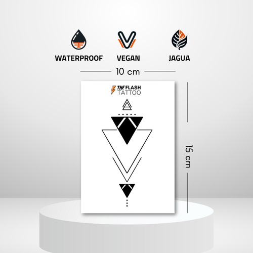 Tatouage grand triangle géométrique pour homme idéal pour bras ou dos